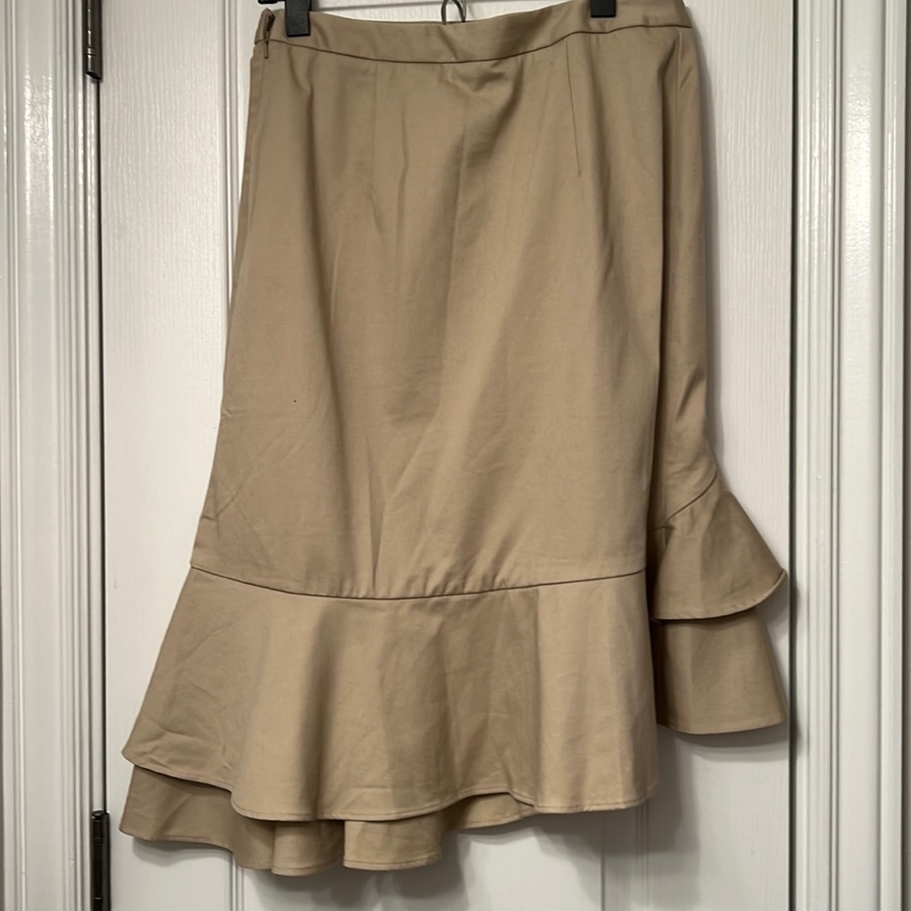 Banana republic size 4 ruffle skirt NWOT